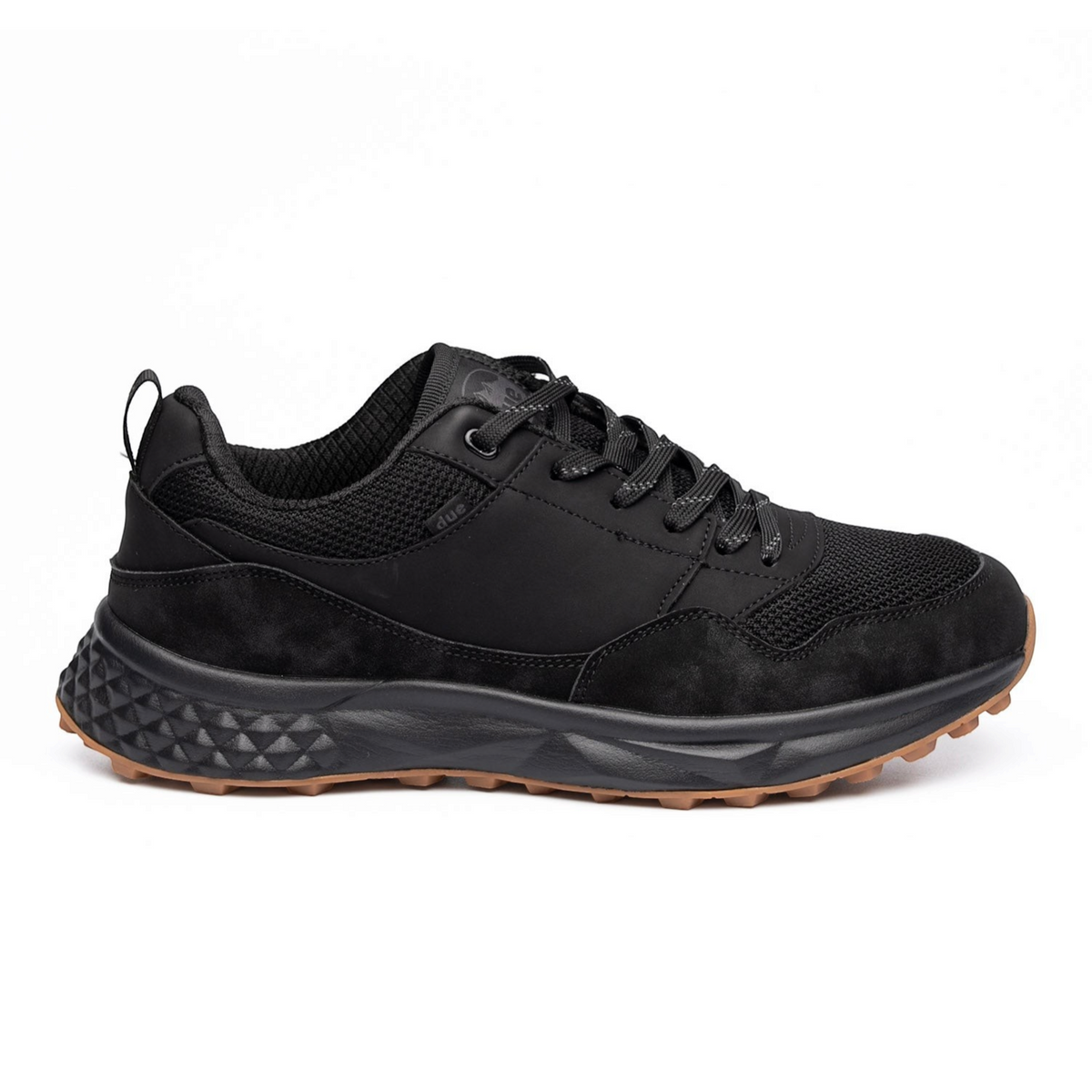 Zapatillas Due Shoes Dolomiti II negras con malla transpirable, suela flexible y diseño ergonómico de gran soporte.